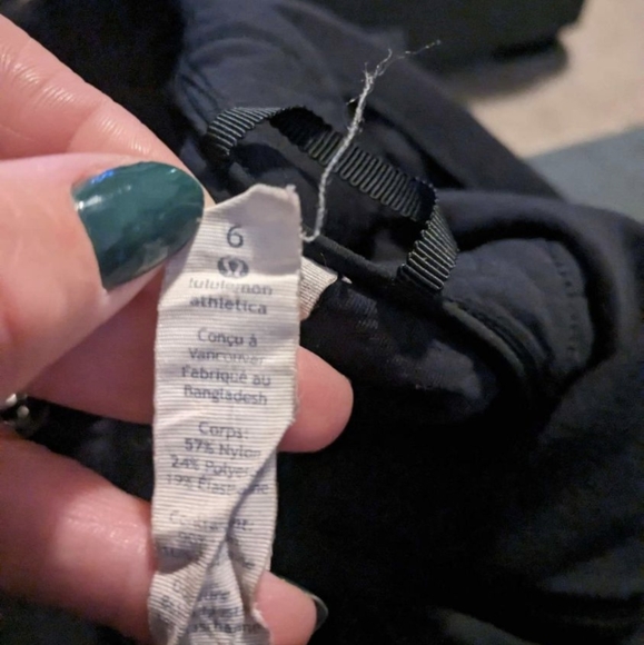 Lululemon Re-Form Vest size 6 - Picture 6 of 9